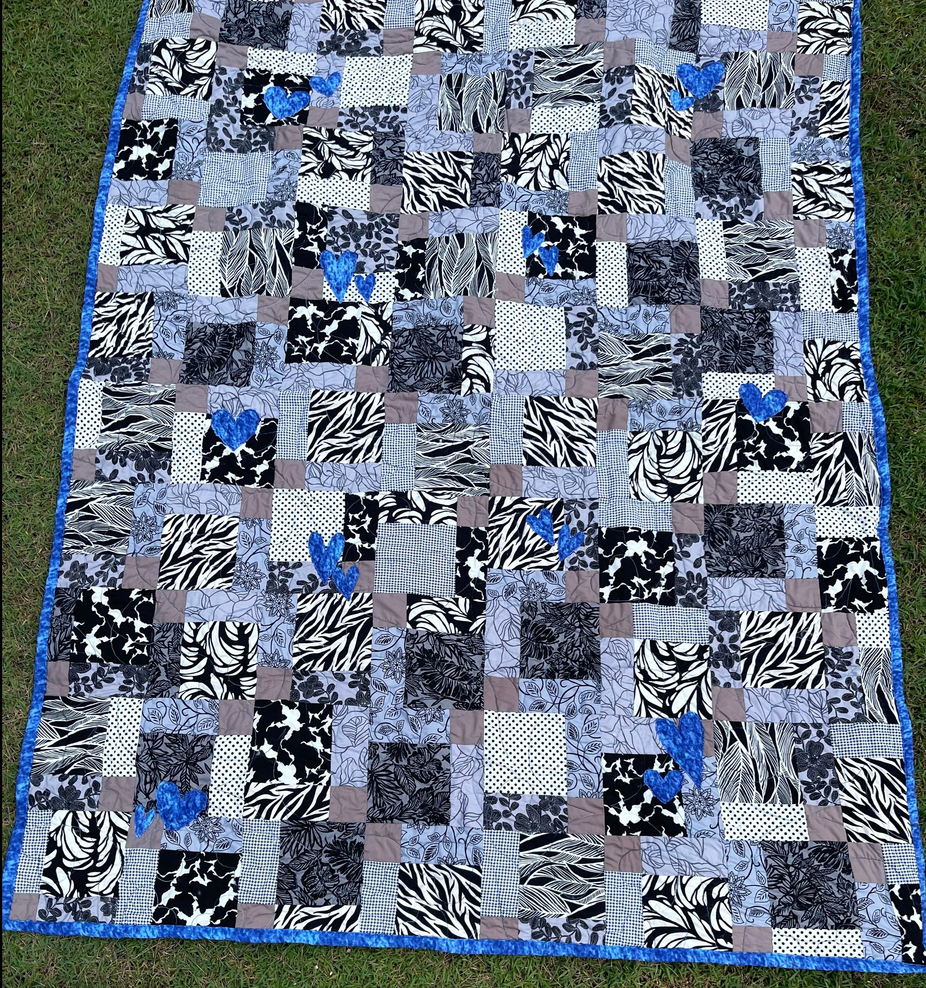 9 Hearts Quilt Finished Size 48 x 62 Approx