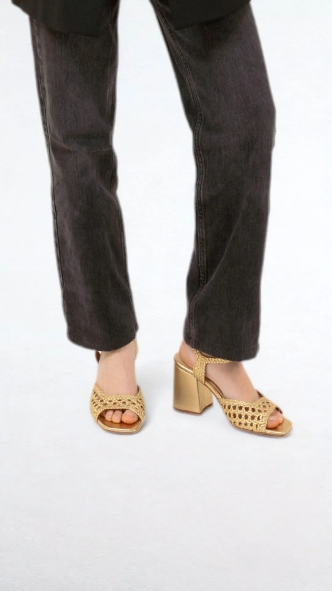 CAPRI - Gold Woven Leather Sandals