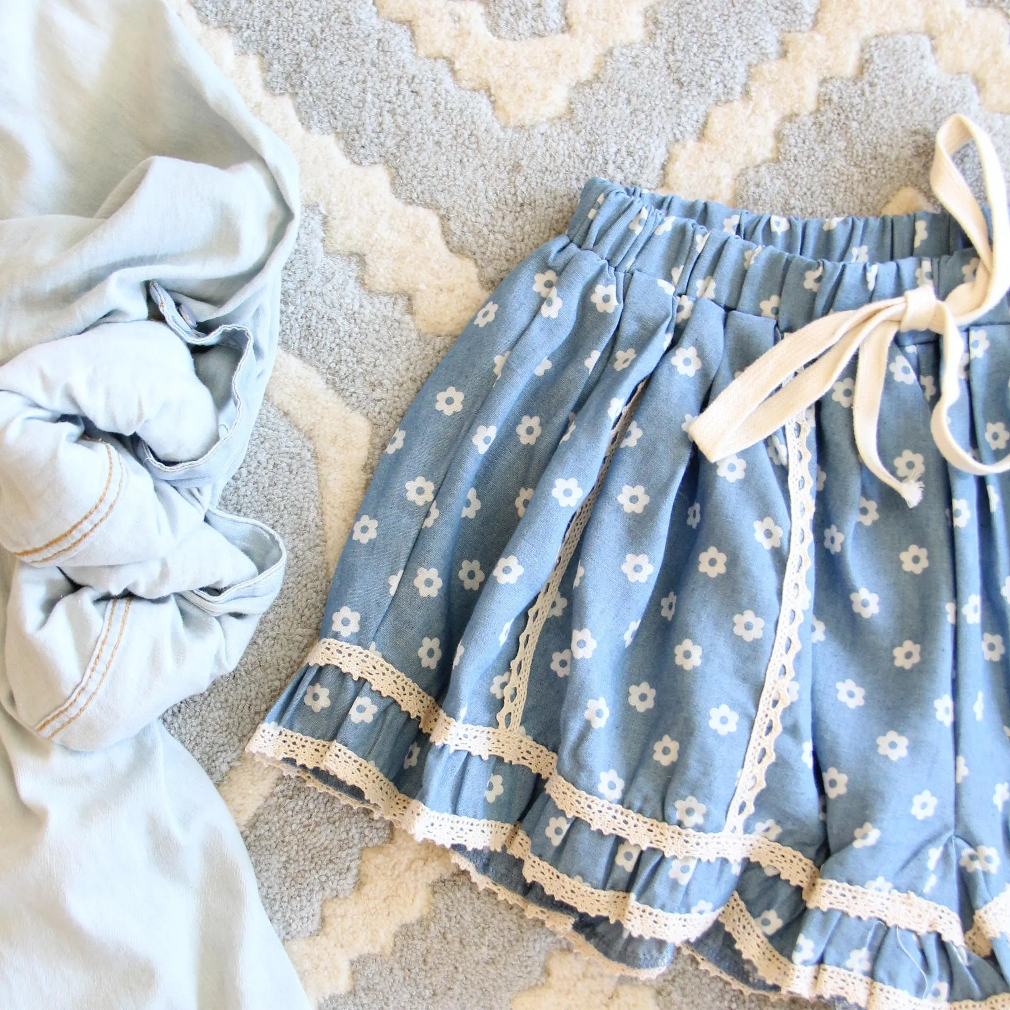 Chambray & Daisies Shorts