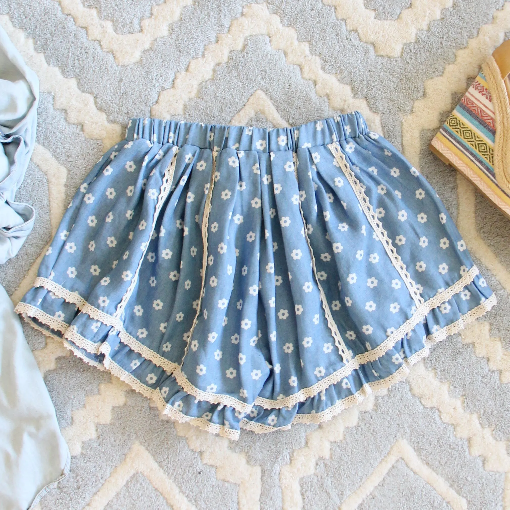 Chambray & Daisies Shorts