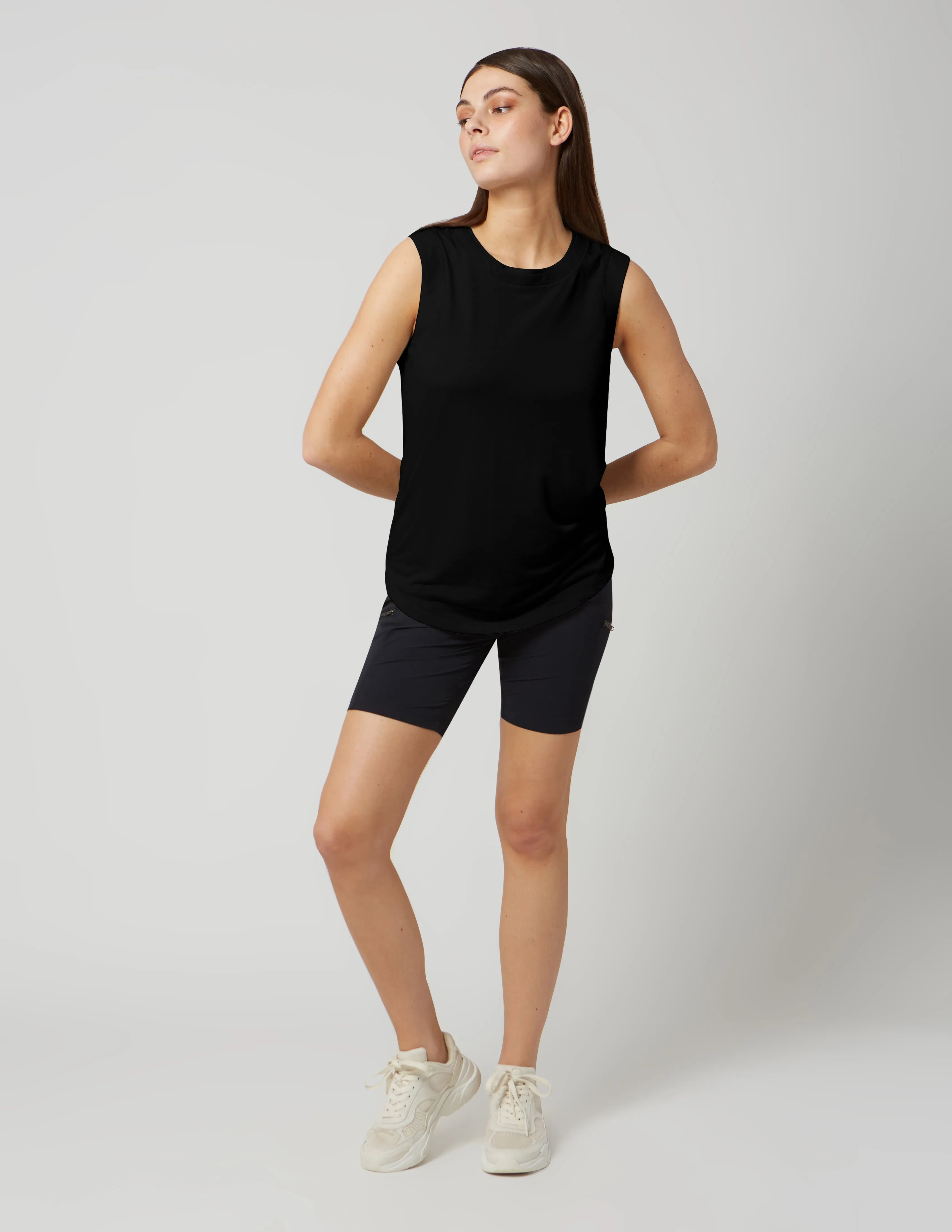 HAUT SANS MANCHES TONGA||TONGA SLEEVELESS TOP