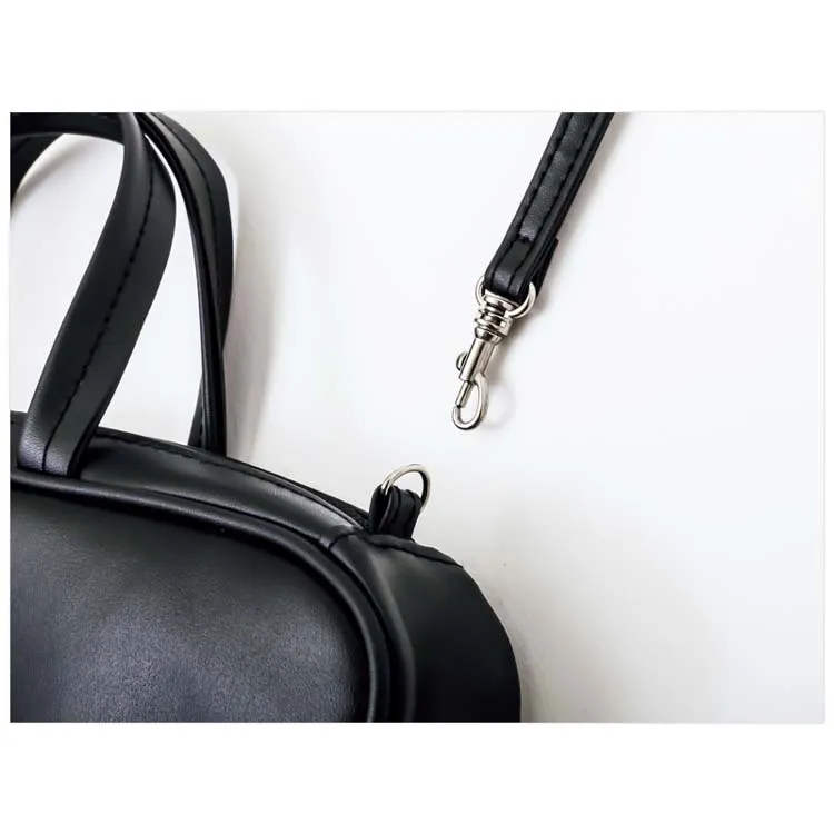 Japanese magazine gift Honey Mi Honey imitation leather black crossbody bag