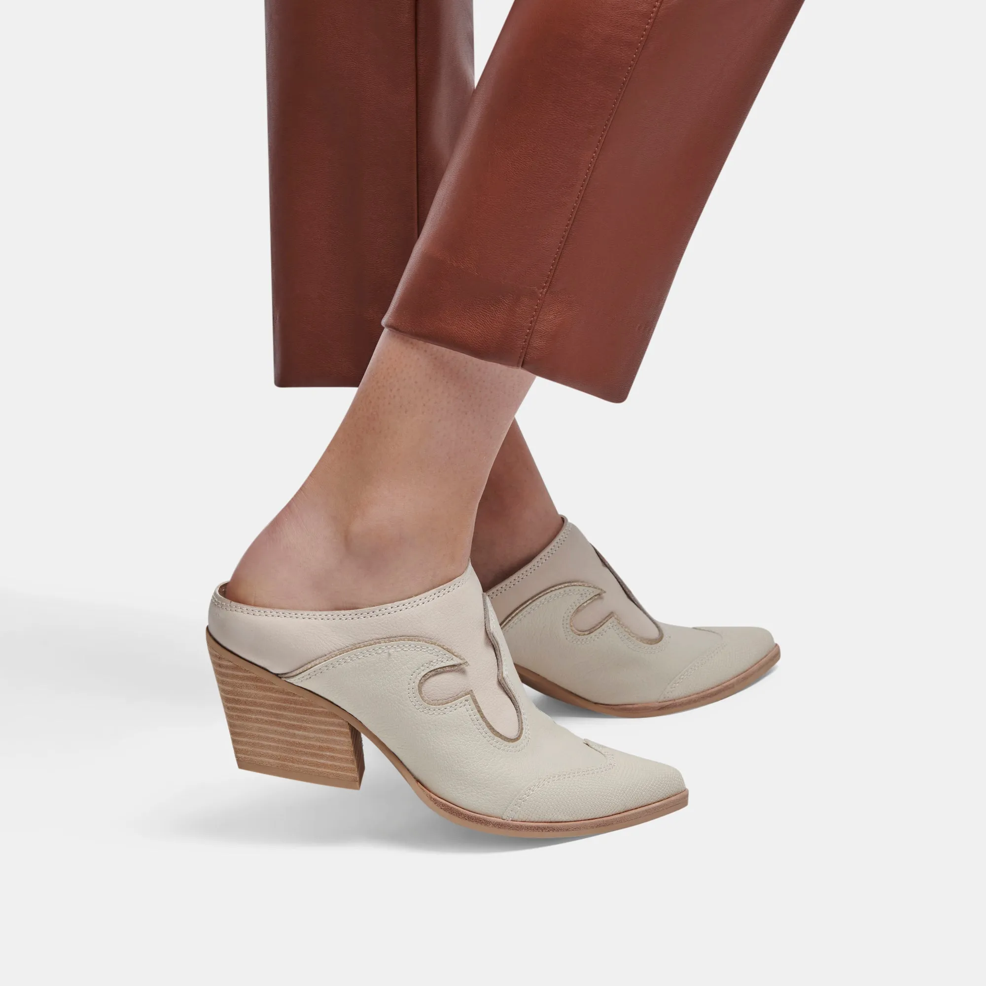 LARS MULES IVORY NUBUCK - re:vita