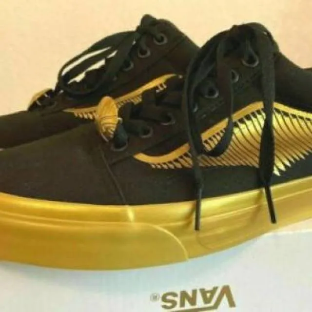 NEW Vans x Harry Potter Golden Snitch Old Skool Black/Go...