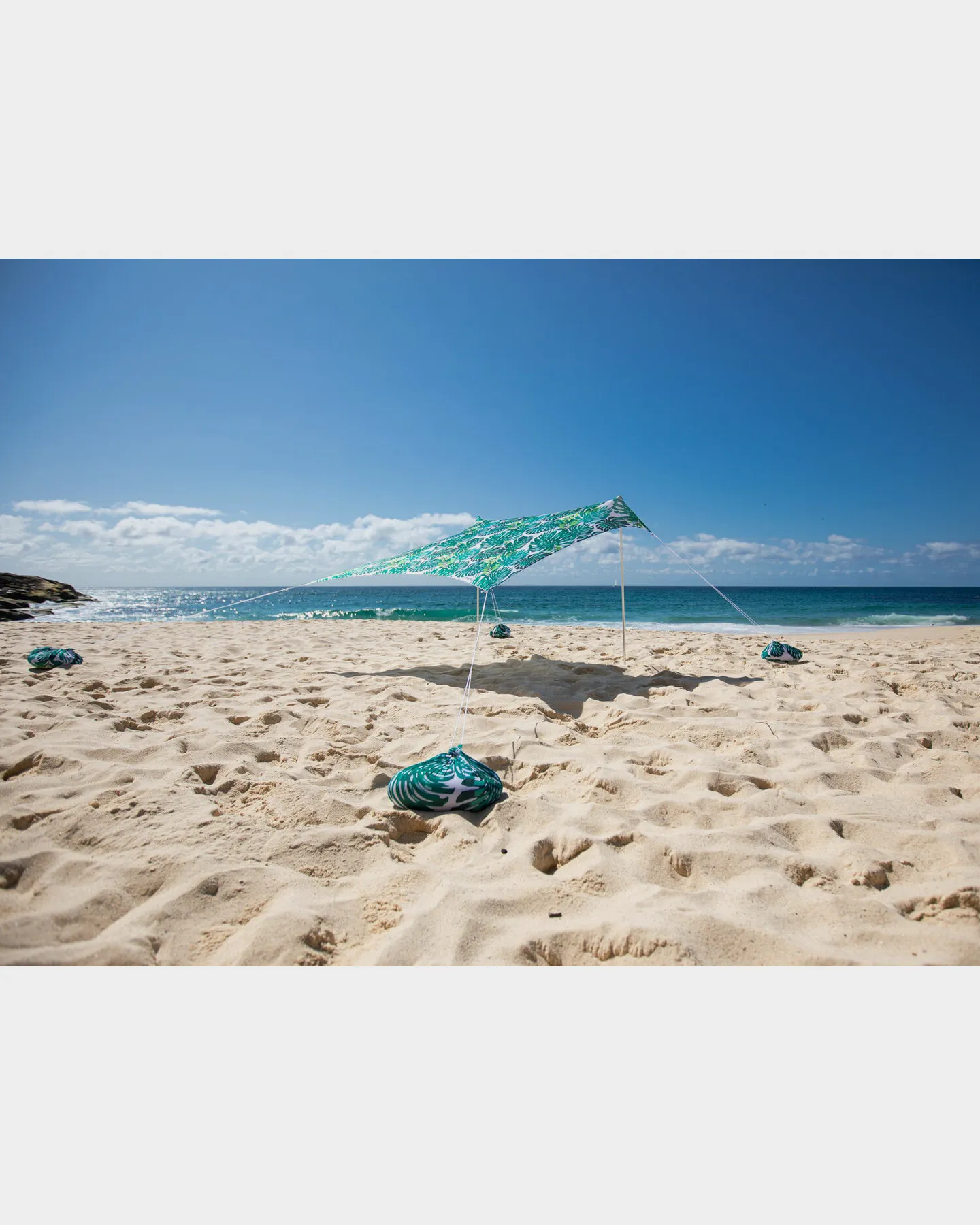 Ozoola Beachlife Beach Tent Upf 50+ - Palmy | SurfStitch