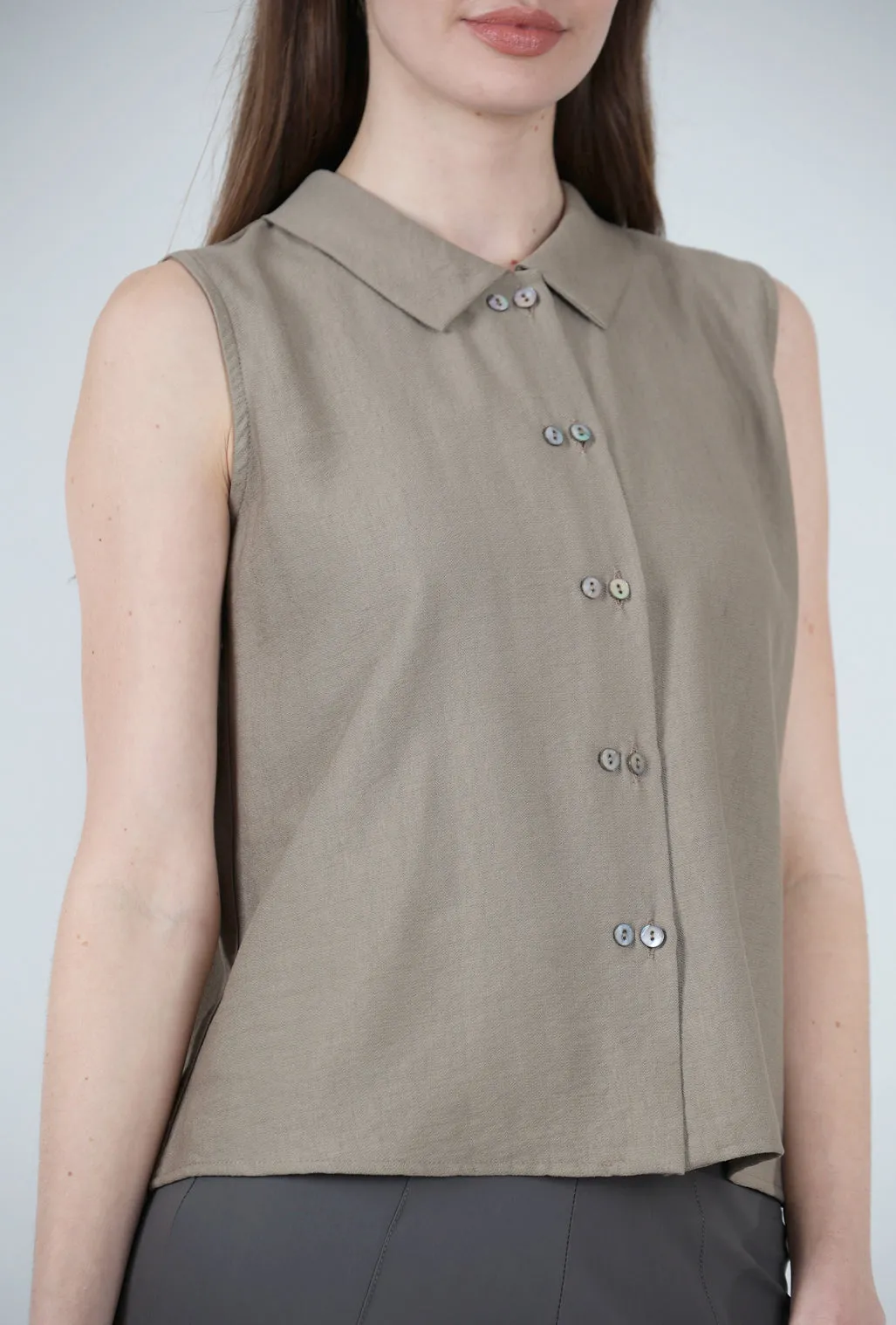 Sleeveless Twinbutton Top, Hazelnut