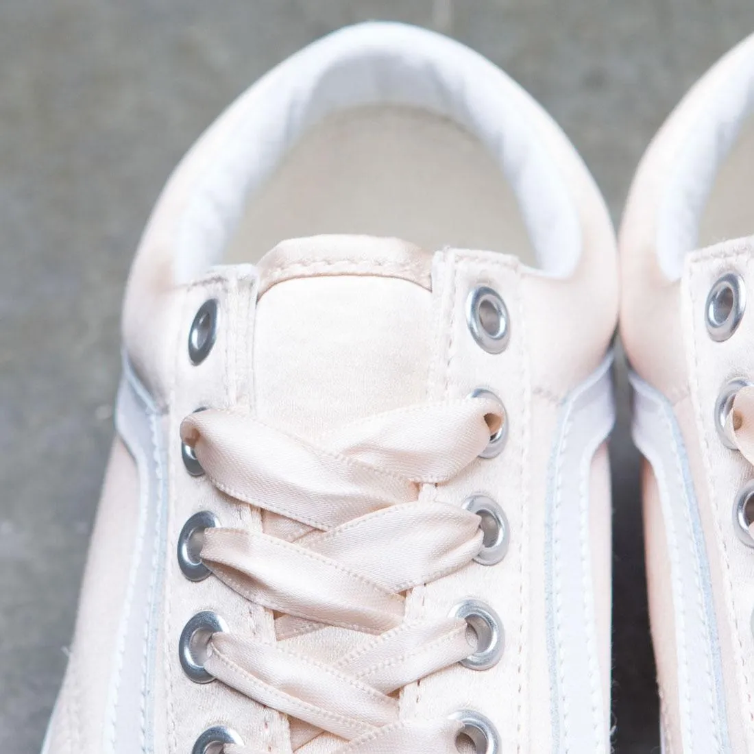 Vans Women Old Skool Satin Lux (tan)