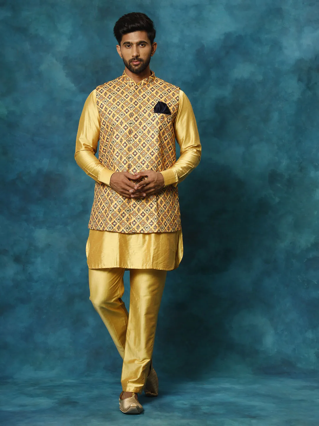 VASTRAMAY Men's Mustard Geometric Printed Nehru Jacket With Curved Kurta And Pant Set