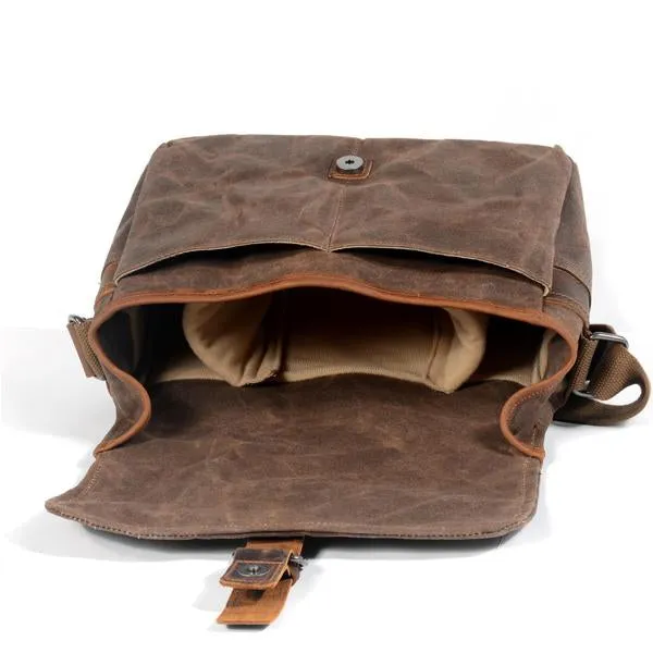 VINTAGE CANVAS CAMERA BAG