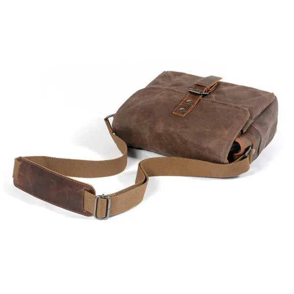 VINTAGE CANVAS CAMERA BAG