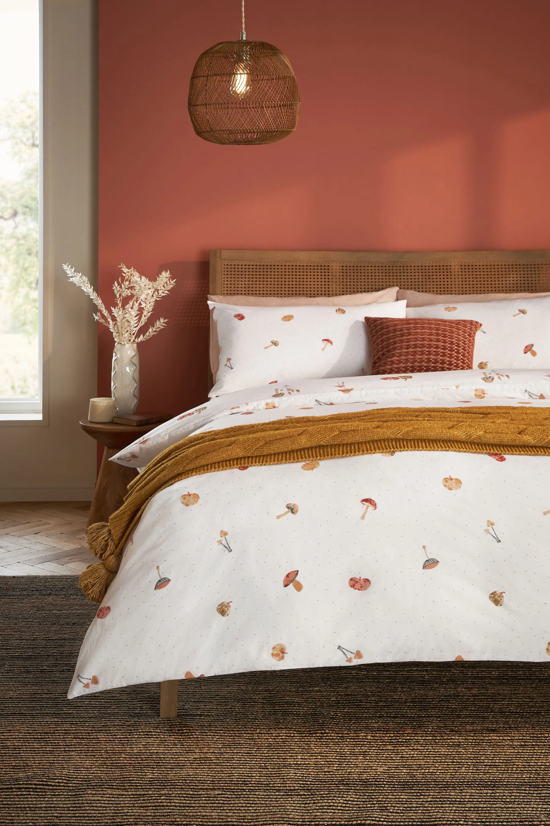 White Autumnal Pumpkins Cotton Rich Reversible Duvet Cover and Pillowcase Set